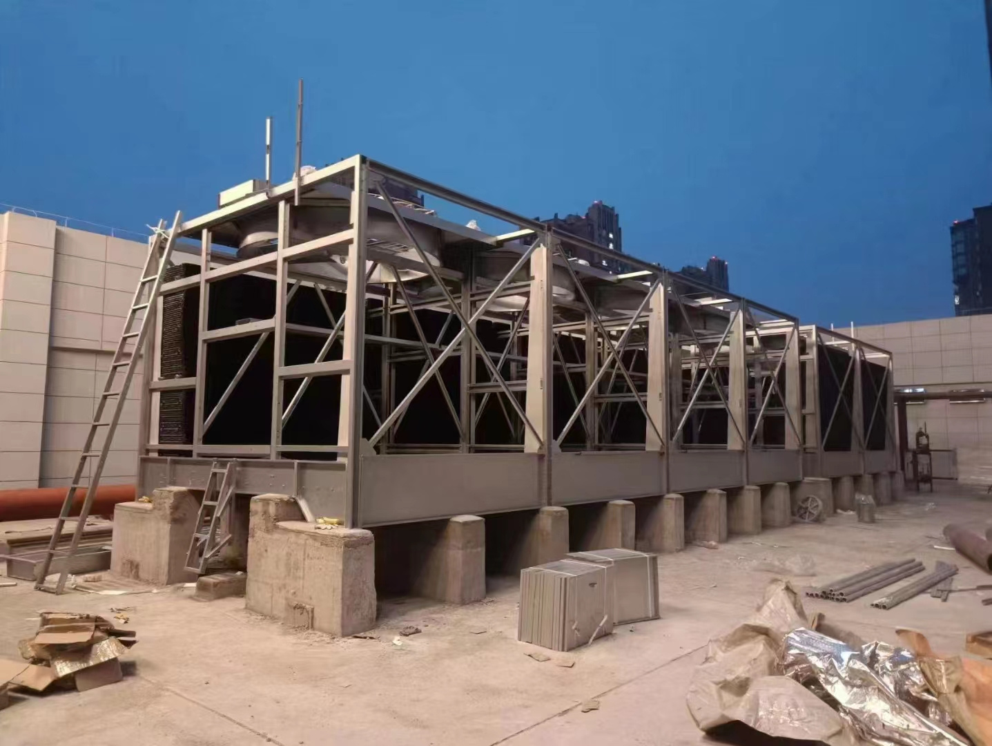 什么原因導致東莞圓形冷卻塔內的冷卻水變少,什么原因導致東莞很多廠倒